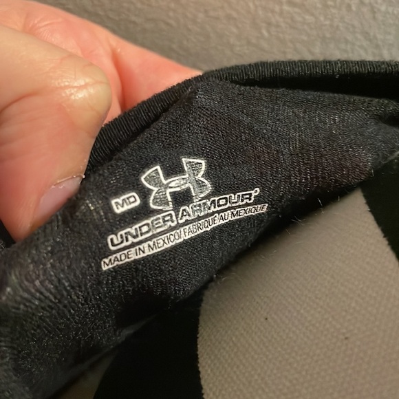 Womens Under Armour Workout Shirt - Picture 2 of 3